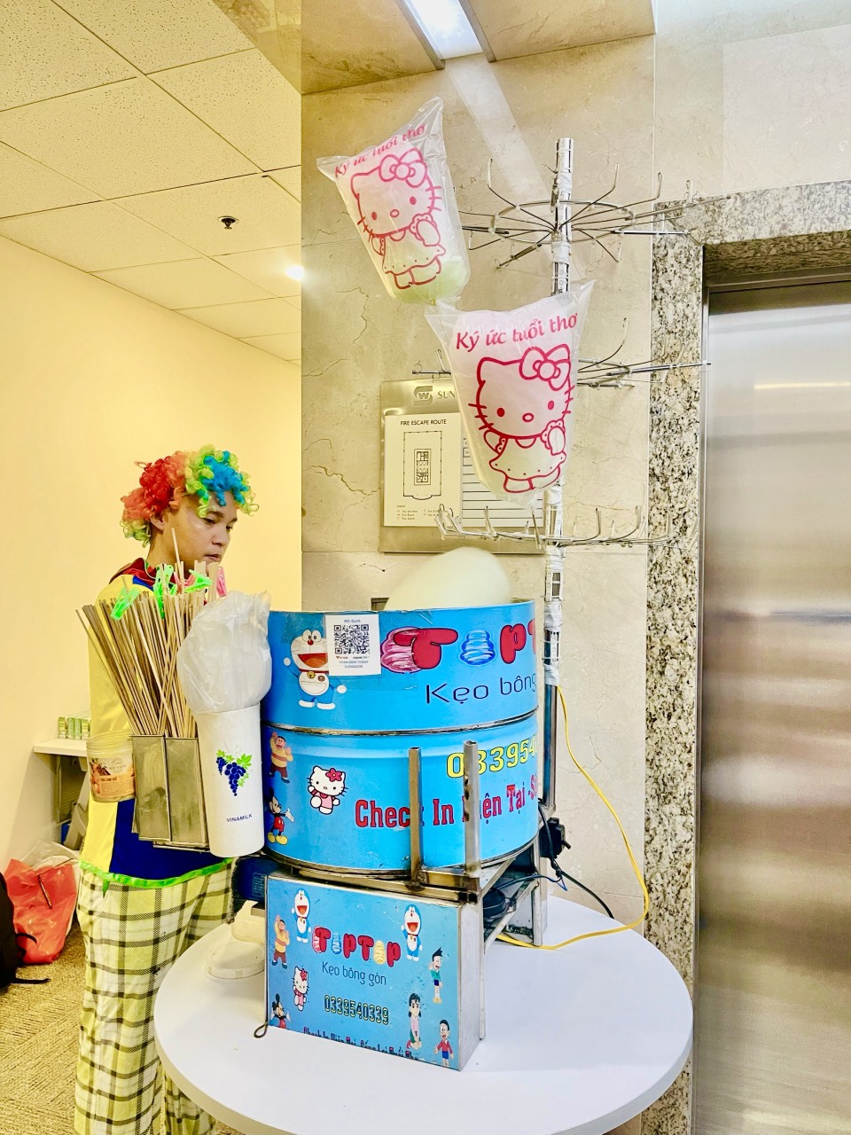 Cho Thuê Máy Làm Kẹo Bông Gòn.