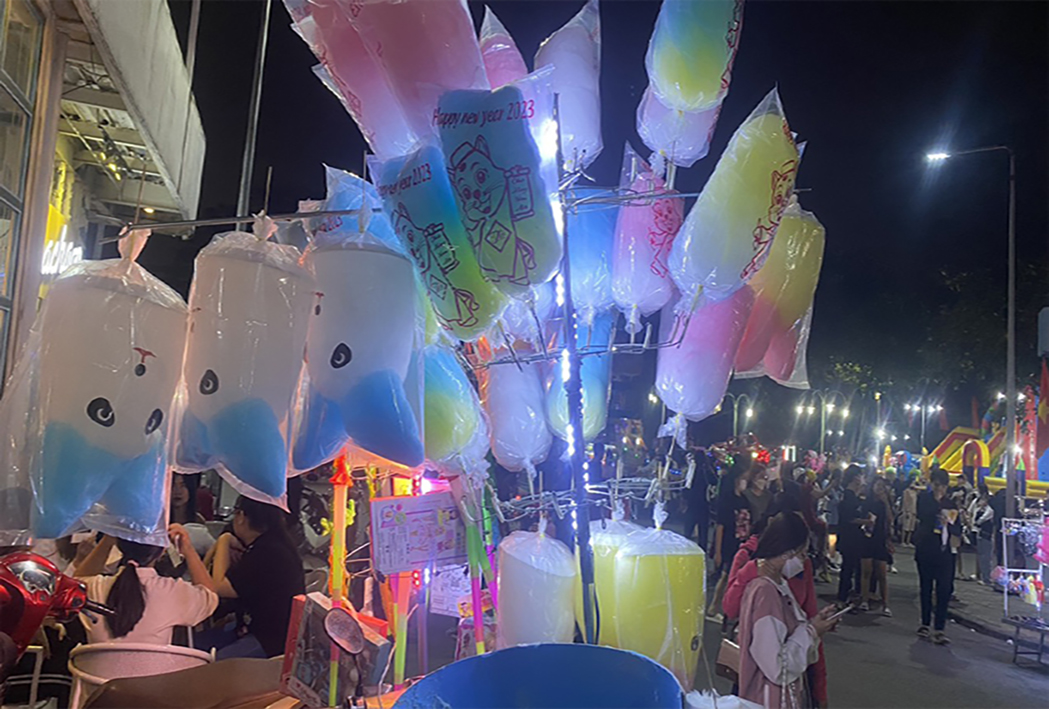 Lý do ra đời của kẹo bông gòn